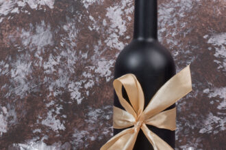 Offrir une bouteille de vin : comment choisir selon le profil du destinataire ?